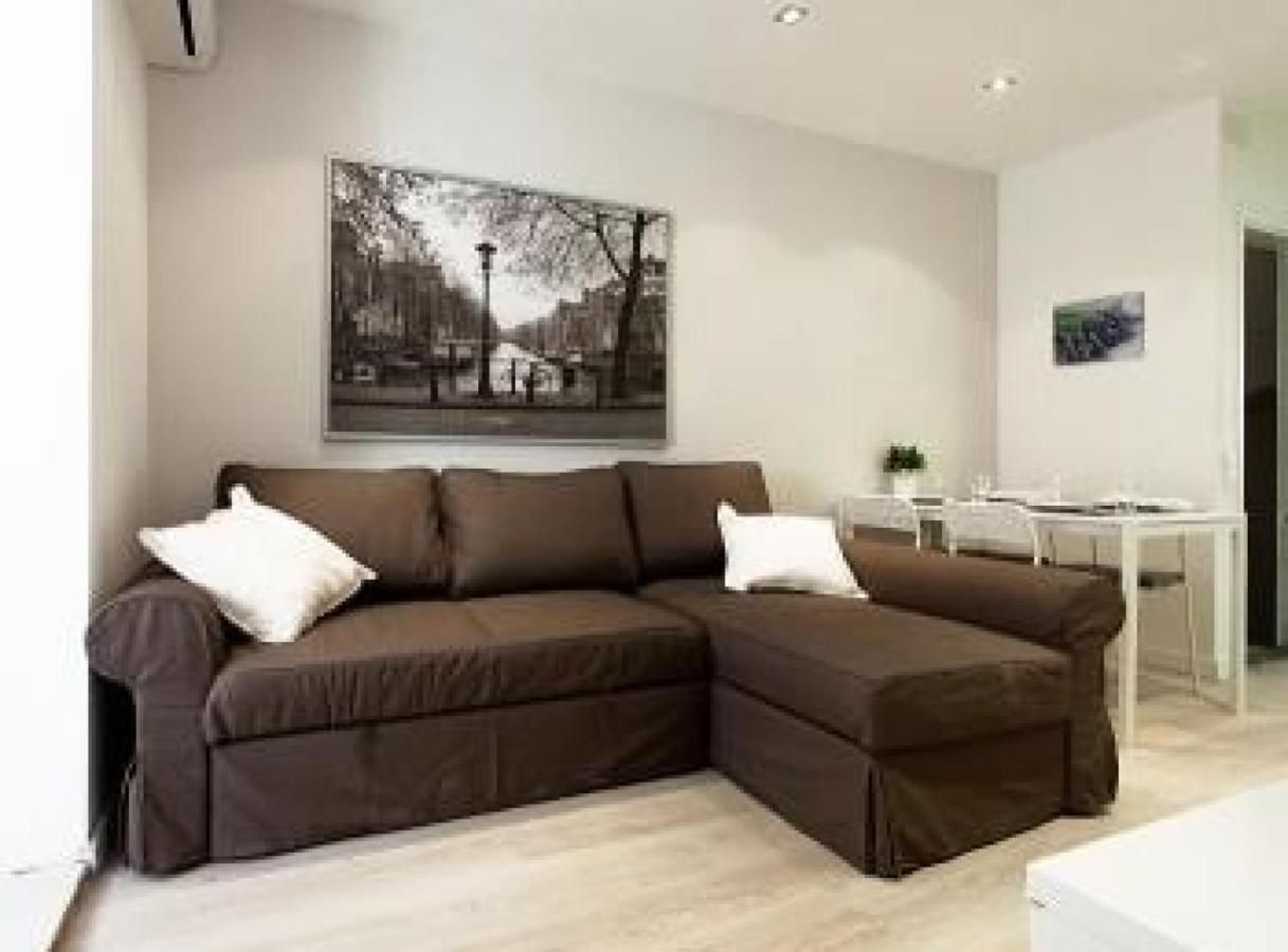 Miquel Angel - Apartments Next To Camp Nou Barcelona Exterior foto